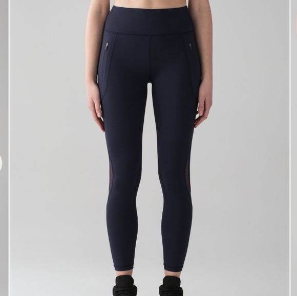 Lululemon Invigorate 7/8 Tight/Legging - Picture 4 of 14